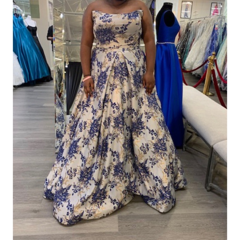 Prom dress